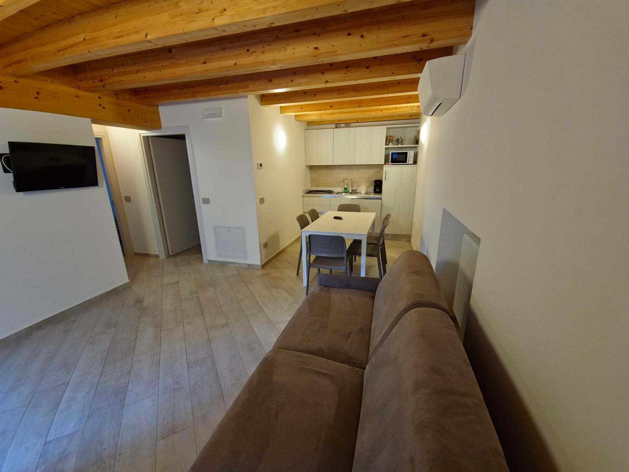 Aparthotel casa antico borgo Assenza di Brenzone Exterior foto
